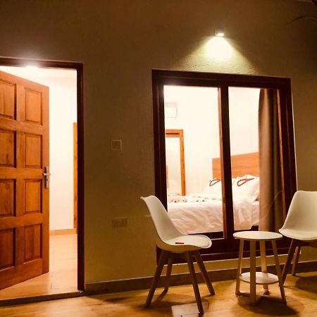 Dacha Thoddoo Hotel Luaran gambar