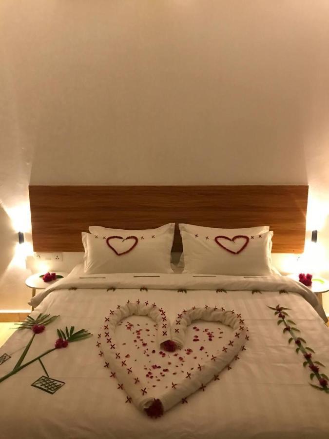 Dacha Thoddoo Hotel Luaran gambar